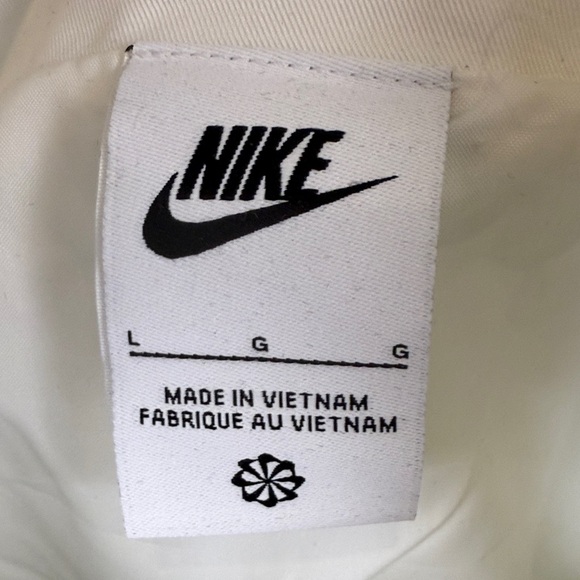 Nike Full-Zip Windrunner Jacket - Picture 2 of 9